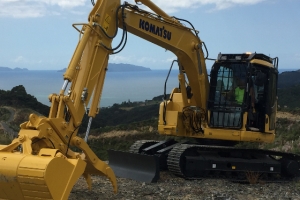 Komatsu PC138US-11.JPG