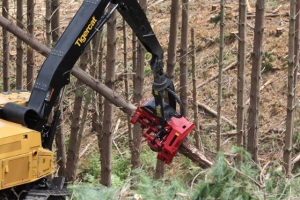 Tigercat LH855E at work.jpg